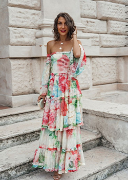 MAXI DRESSES IN FASHION WORLD