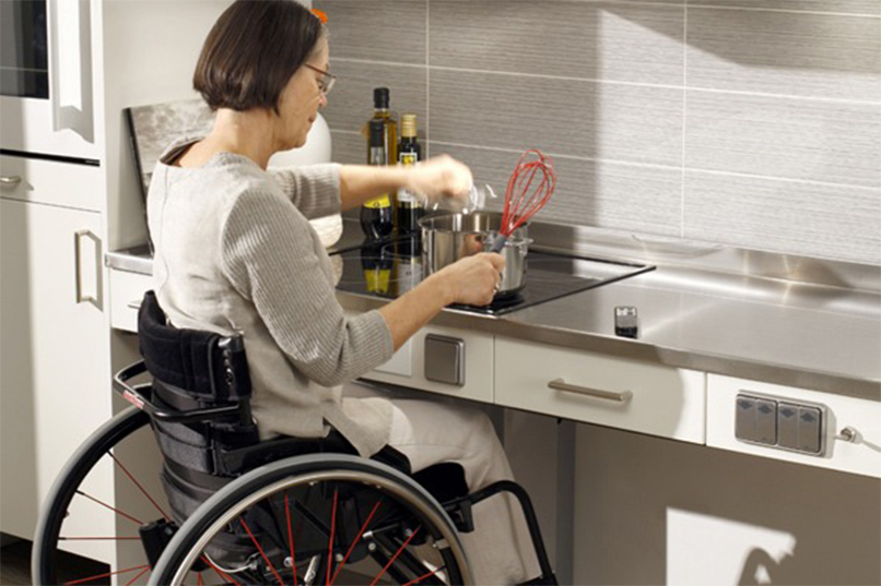 Show steps to making a kitchen accessible for elderly or disabled cooks