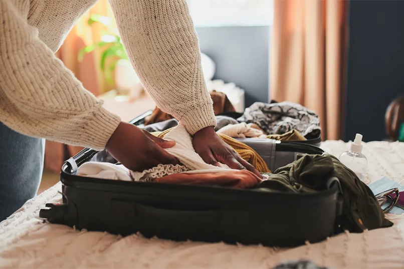 Which items from your wardrobe are necessary to pack while traveling?