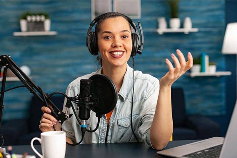 Your favorite podcasts for female bloggers.