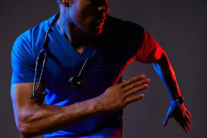 Jaanuu Review: Modern Scrubs Combine Style, Function, and Performance