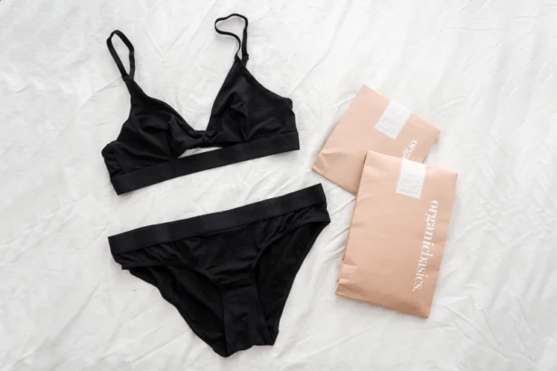 Organic Basics US Review: Sustainable Comfort Meets Modern Minimalism